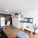 Vue Et Avec Piscine 아파트 *